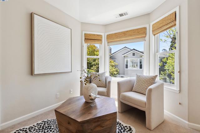 1687 Silverwood Ct, Danville CA: https://media.crmls.org/mediaz/7e779bf1-9a4f-4c22-b312-bfd0a8ade6e1.jpg