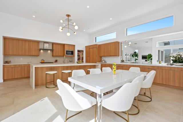 781 Fountain Drive, Palm Springs CA: https://media.crmls.org/mediaz/7e77c673-0203-41bd-b166-e912cd8300c5.jpg