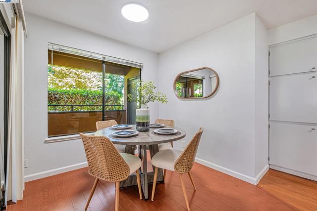 39199 Guardino Drive, Fremont CA: https://media.crmls.org/mediaz/7e782912-e528-41e1-88a9-00f356fdf61b.jpg