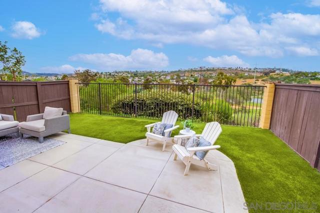 6938 Feldspar Place, Carlsbad CA: https://media.crmls.org/mediaz/7e785b20-44ce-4014-95e7-c8503b65d8b3.jpg