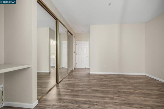 2584 Oak Rd, Walnut Creek CA: https://media.crmls.org/mediaz/7e786129-a81d-4153-8095-636c632e039b.jpg