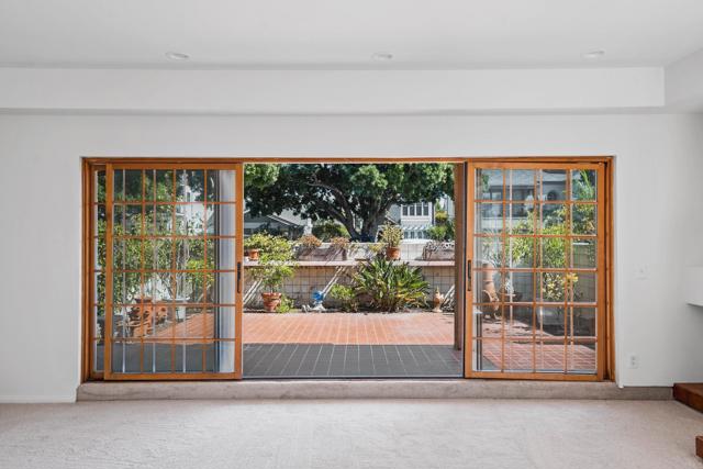 Detail Gallery Image 5 of 38 For 962 E Ave a,  Coronado,  CA 92118 - 3 Beds | 2/1 Baths