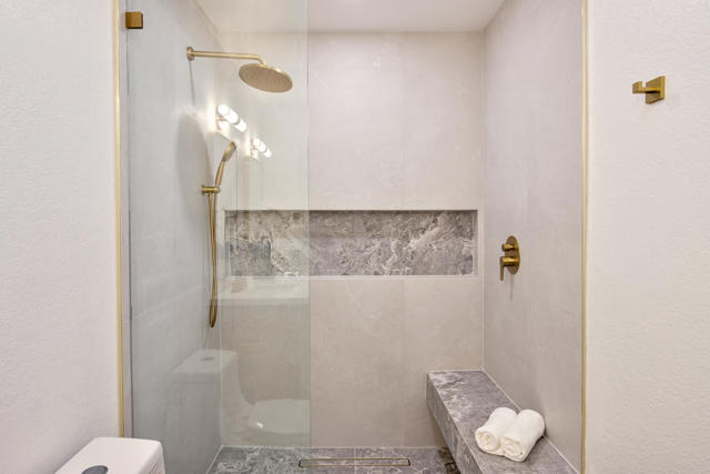 Image 20 of 53 For 41690 Woodhaven Drive