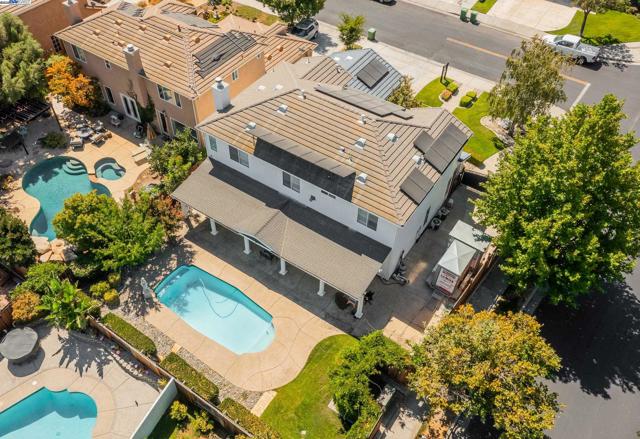 261 Kelley Mist Ct, Tracy CA: https://media.crmls.org/mediaz/7e79037f-43f3-4d73-822d-1e61ac88253b.jpg