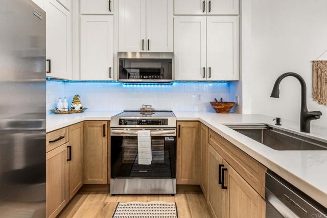 Detail Gallery Image 12 of 41 For 18660 Caminito Cantilena #259,  San Diego,  CA 92128 - 2 Beds | 2/1 Baths