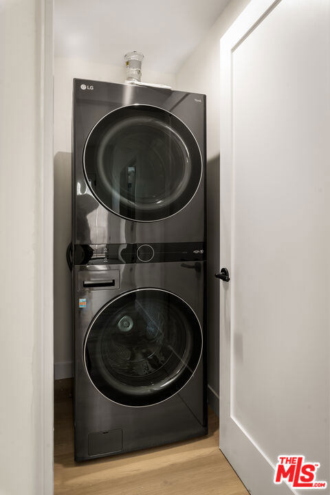 1203 N Vista Street, West Hollywood CA: https://media.crmls.org/mediaz/7e7ba7bc-ae68-418d-984e-f4035fc907fb.jpg