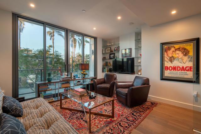 Detail Gallery Image 19 of 37 For 589 Palm St, San Diego,  CA 92103 - 2 Beds | 2/1 Baths