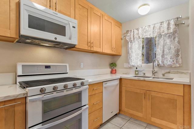 Detail Gallery Image 11 of 27 For 2320 Euclid Ave #2,  National City,  CA 91950 - 2 Beds | 1/1 Baths