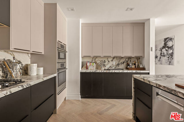 10727 Wilshire Boulevard, Los Angeles CA: https://media.crmls.org/mediaz/7e7c5d7f-2301-4e05-a04b-c477368be01b.jpg