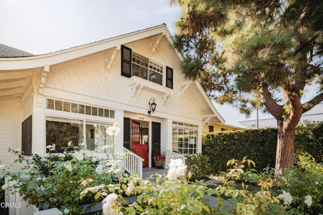 Detail Gallery Image 8 of 59 For 428 Corona Del Mar Dr, Santa Barbara,  CA 93103 - 5 Beds | 2/1 Baths