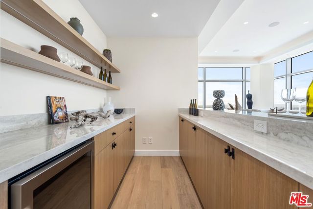 900 W Olympic Boulevard, Los Angeles CA: https://media.crmls.org/mediaz/7e7cd2af-41b2-493e-9b42-d898d4c2091f.jpg