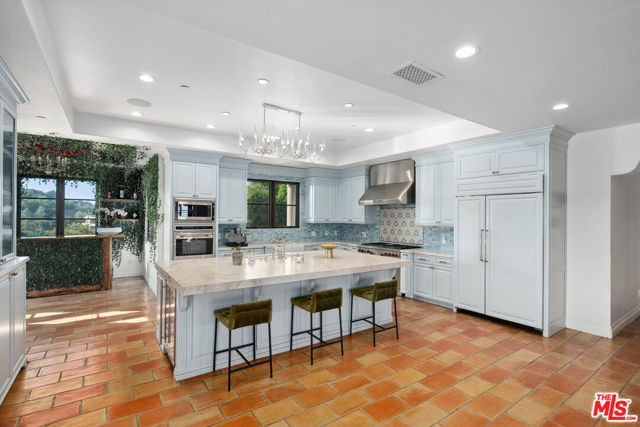 1650 Luse Tank Road, Topanga CA: https://media.crmls.org/mediaz/7e7dd2e6-68c2-4b85-90f0-b567ae0ea7cb.jpg