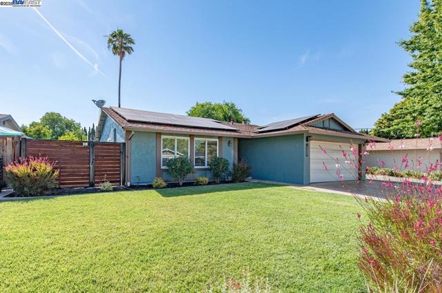 648 Buckeye Dr, Livermore CA: https://media.crmls.org/mediaz/7e7e194a-4e1e-4f30-a94e-872962fbf97f.jpg