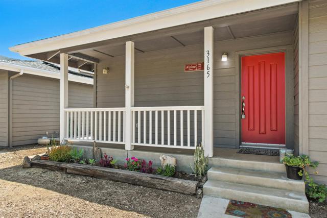 3165 Torreon Dr, Alpine CA: https://media.crmls.org/mediaz/7e7e4518-90f5-463d-b009-381463106e60.jpg