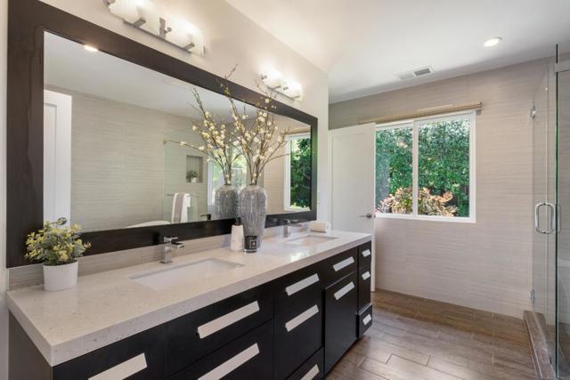 34 Carriage Court, Los Altos CA: https://media.crmls.org/mediaz/7e7e76aa-410b-4527-b1d3-437b20d38c22.jpg