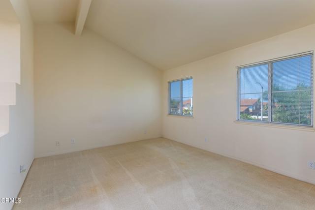 1062 Meadowlark Drive, Fillmore CA: https://media.crmls.org/mediaz/7e7f8e47-9e77-4caf-98c6-55a9f9bc78a2.jpg
