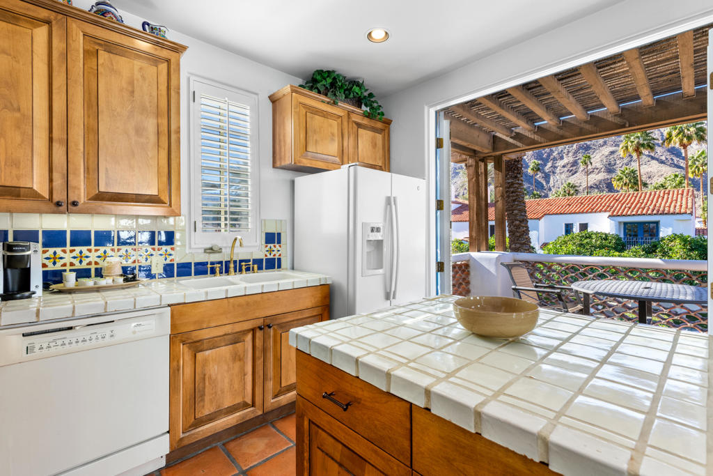 MLS #219141418DA image #16