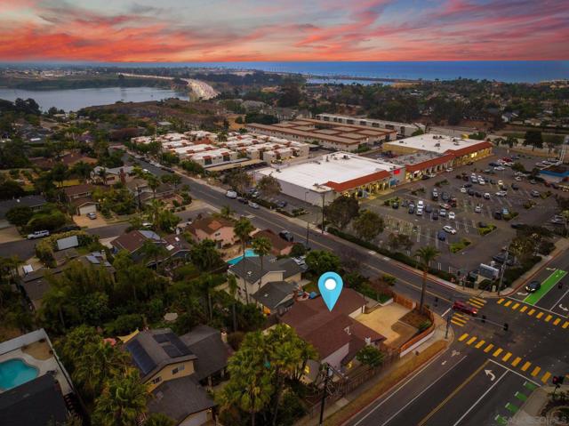 3910 Adams Street, Carlsbad CA: https://media.crmls.org/mediaz/7e8079e0-bc43-4ac5-8407-20608388be36.jpg