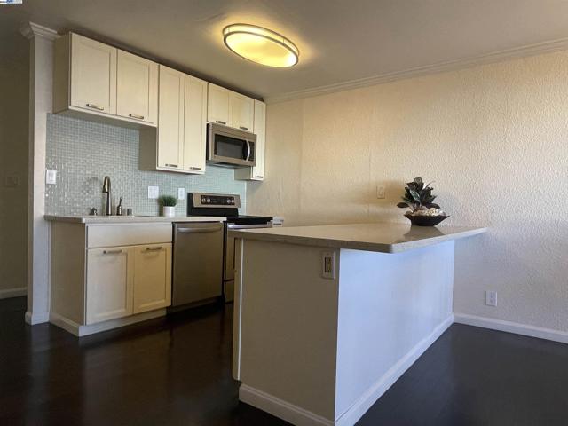 Image 5 of 23 For 14015 Doolittle Drive