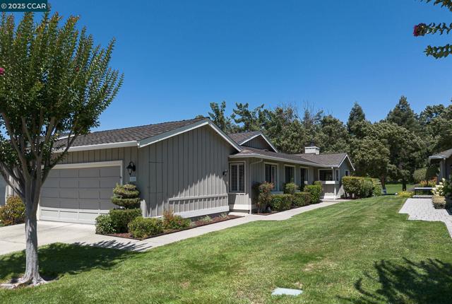 2128 Presidio Ct, Danville CA: https://media.crmls.org/mediaz/7e8196b7-bc52-43db-ab65-b43aa8cae88b.jpg