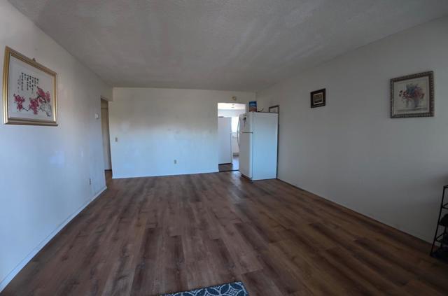 446 Kelli Court, Marina CA: https://media.crmls.org/mediaz/7e81b502-b679-4588-b723-2813a3a171fd.jpg