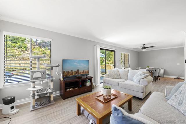 9997 Paseo Montril, San Diego CA: https://media.crmls.org/mediaz/7e82547f-f81d-4cc8-bf03-5caee2813a94.jpg