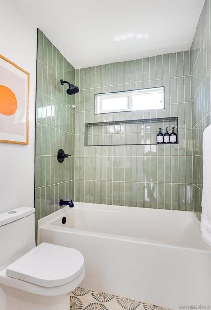 3831 Franklin Ave, San Diego CA: https://media.crmls.org/mediaz/7e83211b-833d-4a50-ba08-b6a81399bbdc.jpg