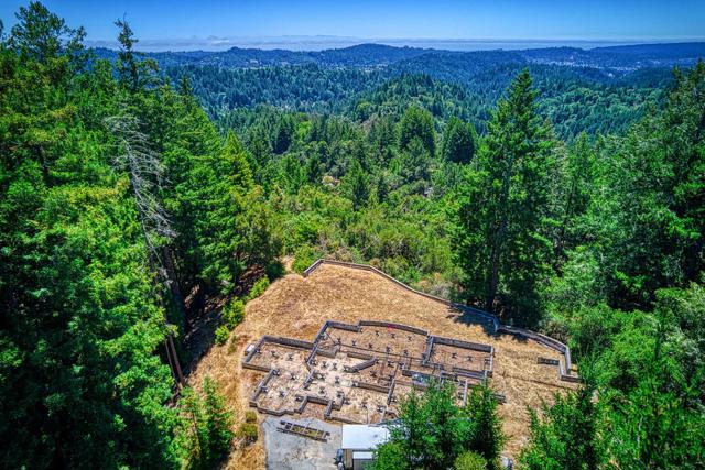 1374 Weston Ridge Road, Scotts Valley CA: https://media.crmls.org/mediaz/7e832231-5456-4c5d-94c0-19428181caa3.jpg