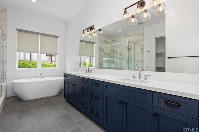 1216 Stonemark Place, Vista CA: https://media.crmls.org/mediaz/7e840c4d-d119-4ec1-81b2-007ff72d94d8.jpg