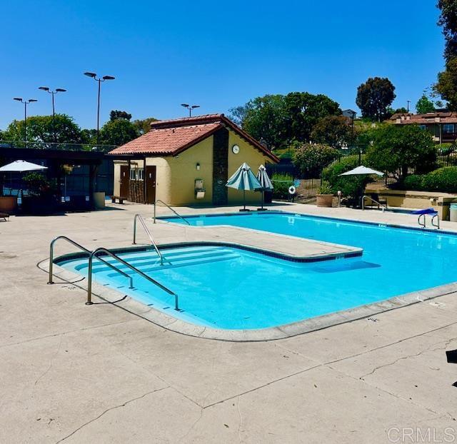 Detail Gallery Image 29 of 31 For 7077 Camino Pacheco, San Diego,  CA 92111 - 2 Beds | 2 Baths