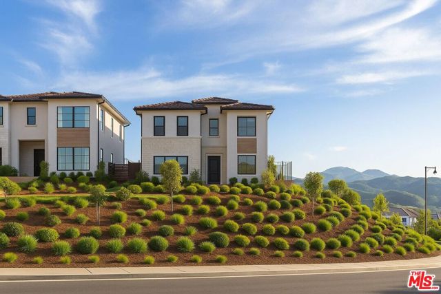 20668 W Hummingbird Court, Porter Ranch CA: https://media.crmls.org/mediaz/7e848eeb-0e8e-48af-82f8-354b7e0be878.jpg