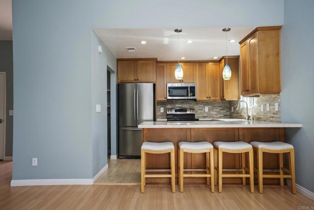 Detail Gallery Image 6 of 26 For 11337 Avenida De Los Lobos #C,  San Diego,  CA 92127 - 2 Beds | 2 Baths