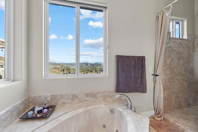 2255 Los Altos De Cerro, Ramona CA: https://media.crmls.org/mediaz/7e84fdd3-98e5-4fbd-b357-fc79d28fe7ac.jpg