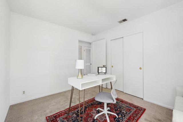 820 Boardwalk Place, Redwood City CA: https://media.crmls.org/mediaz/7e85226e-6fdb-4dd2-84a6-05a5076ce3e3.jpg