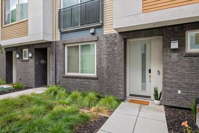 166 Nexus Loop, San Jose CA: https://media.crmls.org/mediaz/7e8679d6-8979-4c00-ac0e-78b5d0e59729.jpg