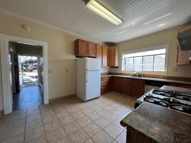 1617 17th Street, San Pablo CA: https://media.crmls.org/mediaz/7e86e78a-7dc5-4696-8ed6-4d299c689280.jpg