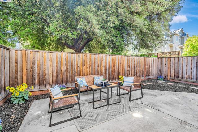 Image 20 of 26 For 419 Saint Emilion Ct