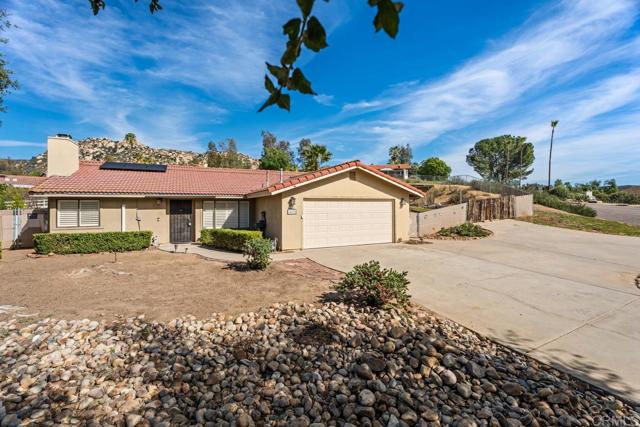 Detail Gallery Image 11 of 54 For 24820 Abalar Way, Ramona,  CA 92065 - 4 Beds | 2 Baths