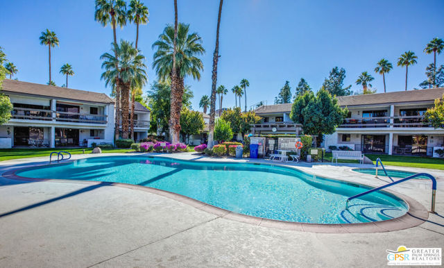 5205 E Waverly Drive, Palm Springs CA: https://media.crmls.org/mediaz/7e87c4fa-4318-4a94-b8a3-6bac56a9036a.jpg