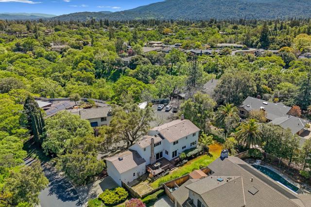 319 Montclair Road, Los Gatos CA: https://media.crmls.org/mediaz/7e87e44d-8d5c-4edb-a10b-f10992a40907.jpg