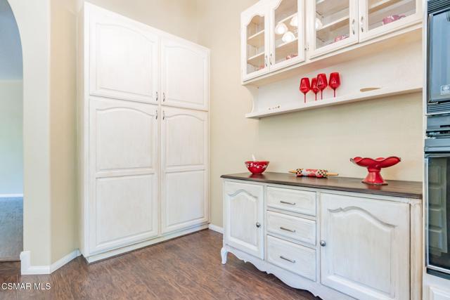 6564 La Cumbre Road, Somis CA: https://media.crmls.org/mediaz/7e87e4f7-25e9-4f55-a4cd-414c4a008490.jpg