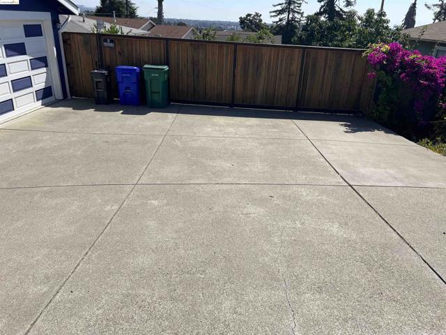 Image 44 of 52 For 2142 Luna Ave