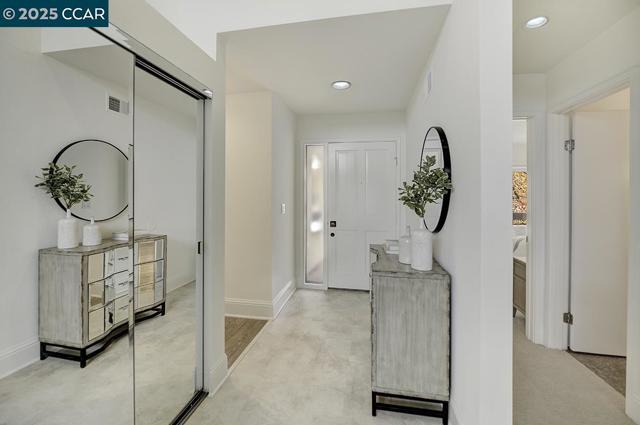 3535 Terra Granada Dr, Walnut Creek CA: https://media.crmls.org/mediaz/7e890723-e3c5-4157-ae0b-dbed0212ae0d.jpg