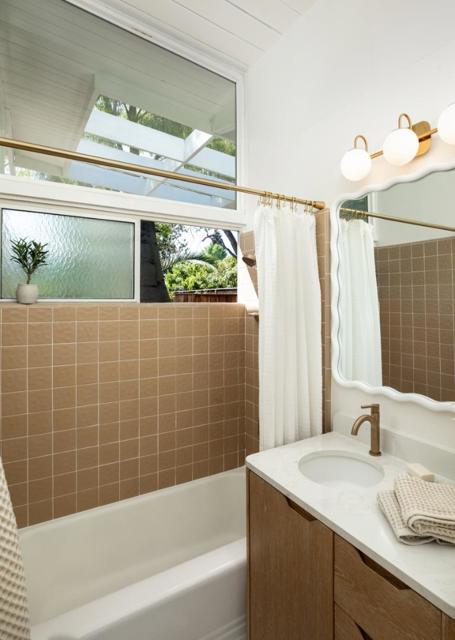 428 E Charleston Road, Palo Alto CA: https://media.crmls.org/mediaz/7e898315-40a8-4c09-980a-3a05cab6813e.jpg