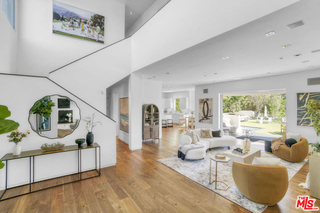 1116 Linda Flora Drive, Los Angeles CA: https://media.crmls.org/mediaz/7e898d70-ba79-4419-a0bd-509bd373ed2b.jpg