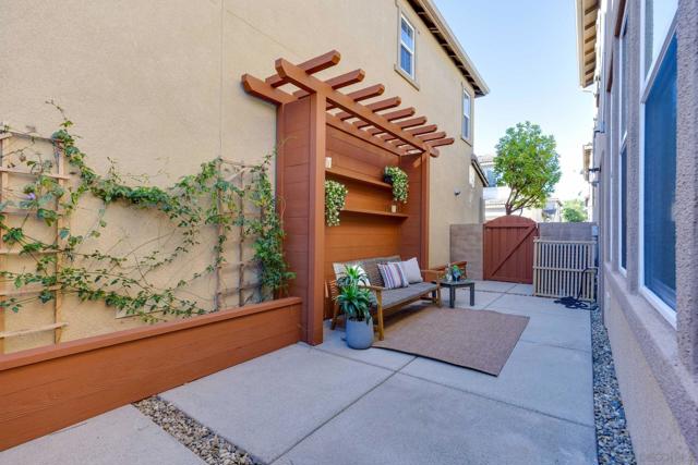 Image 30 of 48 For 3595 Glen Ave