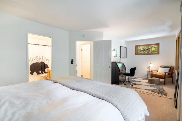 24542 Fern Valley Road, Idyllwild CA: https://media.crmls.org/mediaz/7e8a123d-2993-4994-93b8-7fb401dd714f.jpg