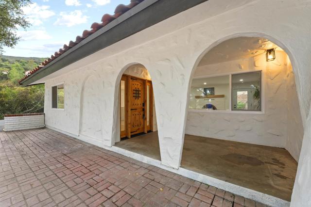 26230 N Lake Wohlford Road, Valley Center CA: https://media.crmls.org/mediaz/7e8abe1c-6433-4d31-a584-4ed7aafe0a50.jpg