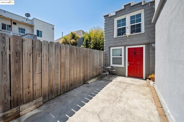 Image 38 of 60 For 1063 32nd St