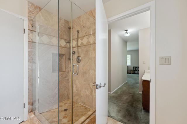 3034 Rollings Avenue, Thousand Oaks CA: https://media.crmls.org/mediaz/7e8b704e-d95b-4991-935c-bb2ef7722378.jpg